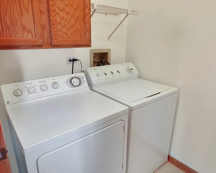 9236 Whitehall Ln — Photo 15