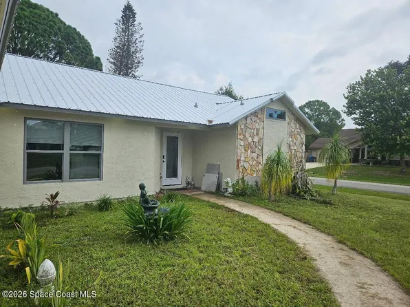 1701 Macklin St NW, Palm Bay, FL 32907