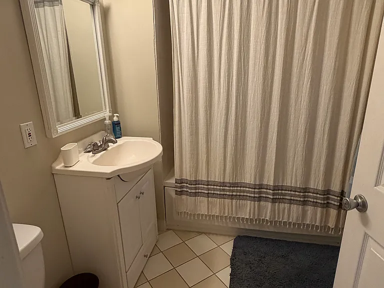 1010 Arch St #703 — Photo 22
