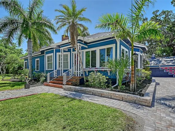 204 24th St W, Bradenton, FL 34205