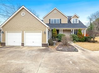 17937 Broadview Dr, Springdale, AR 72764