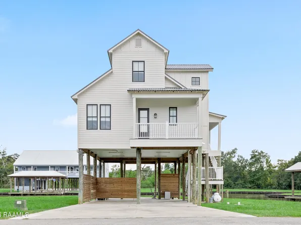9405 Wahoo Ln, Abbeville, LA 70510