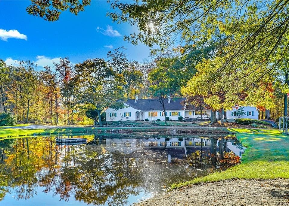 1st image of 84 Circle Dr