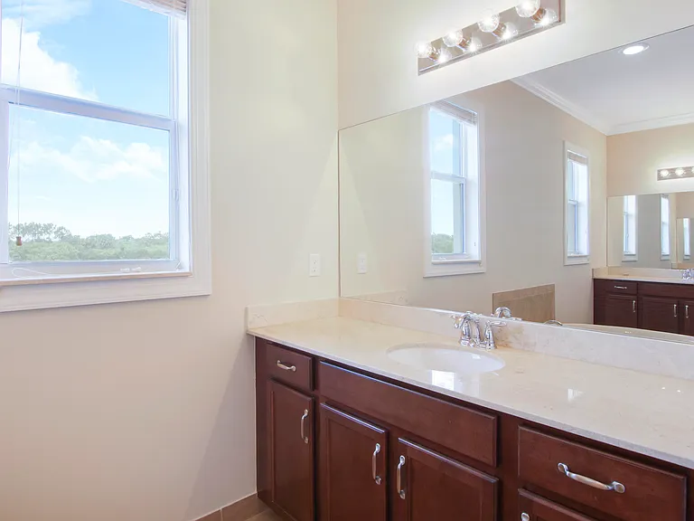 12101 SW Aventino Dr — Photo 33