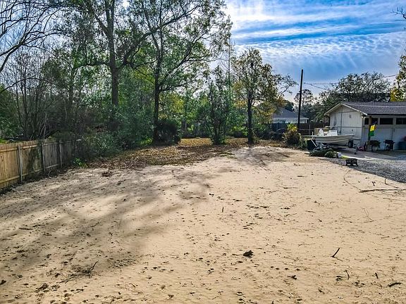 4th image of 263 Midway Dr