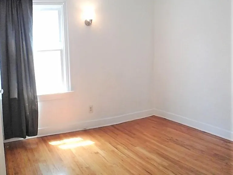 427 N Genesee Ave — Photo 18