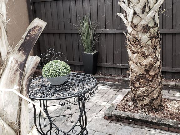 4th image of 662 Trinidad Ct #662