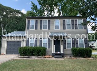 3276 Pawnee Dr, Rex, GA 30273