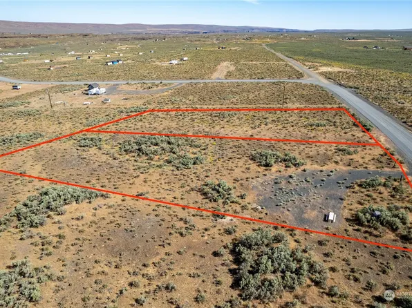 4930 W Coyote Trail, Ephrata, WA 98823