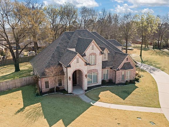 2nd image of 2108 McDade Pl