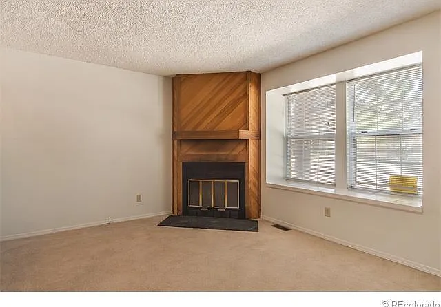 2 bed, 2.5 bath, 1088 sqft, $2,300 — Photo 2