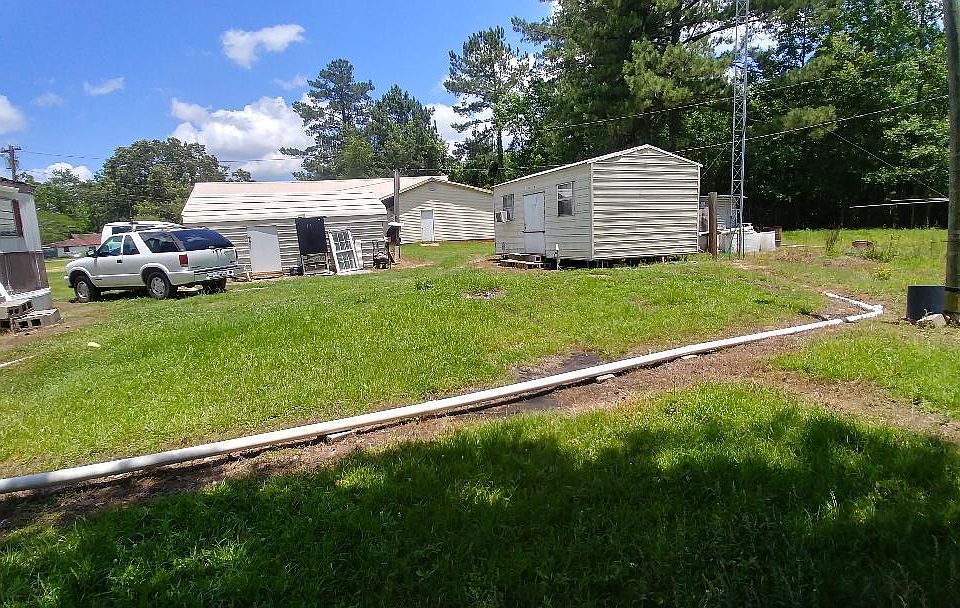2nd image of 2146 Gradyville Rd