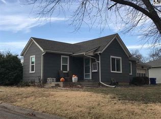 533 S Becker Ave, Moundridge, KS 67107