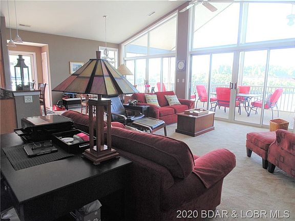 3rd image of 985 Summer Place Dr Unit 5A