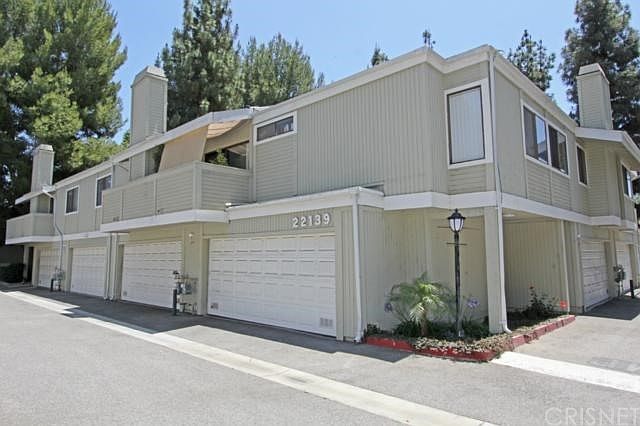 1st image of 22139 Burbank Blvd Unit 6