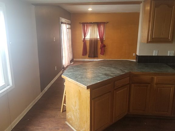 5th image of 644 Rudolph Ave