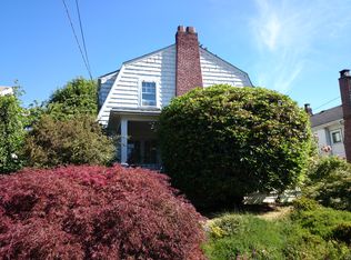 1612 N 54th St, Seattle, WA 98103