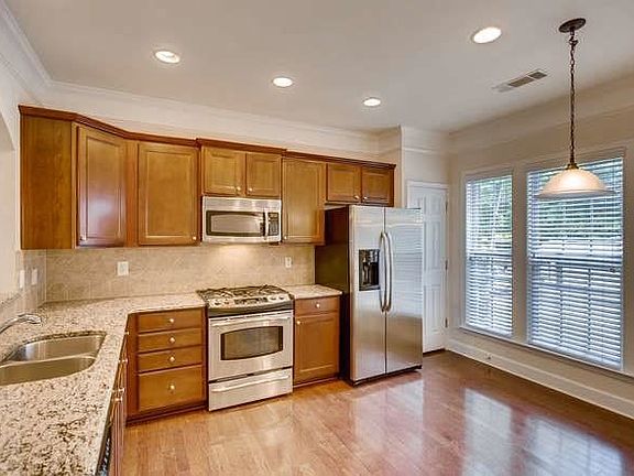 3rd image of 2142 Weldonberry Dr NE Unit 63