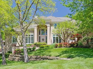 2904 W 112th St, Leawood, KS 66211