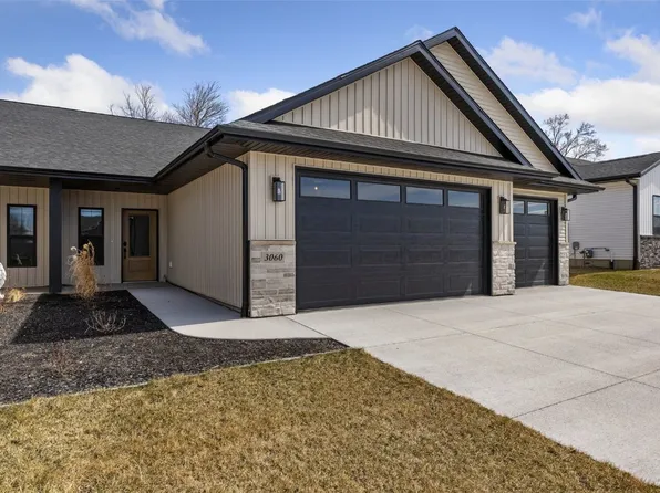 3060 Sunflower St, Ely, IA 52227