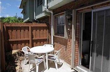 2nd image of 60 NE 20th Ct