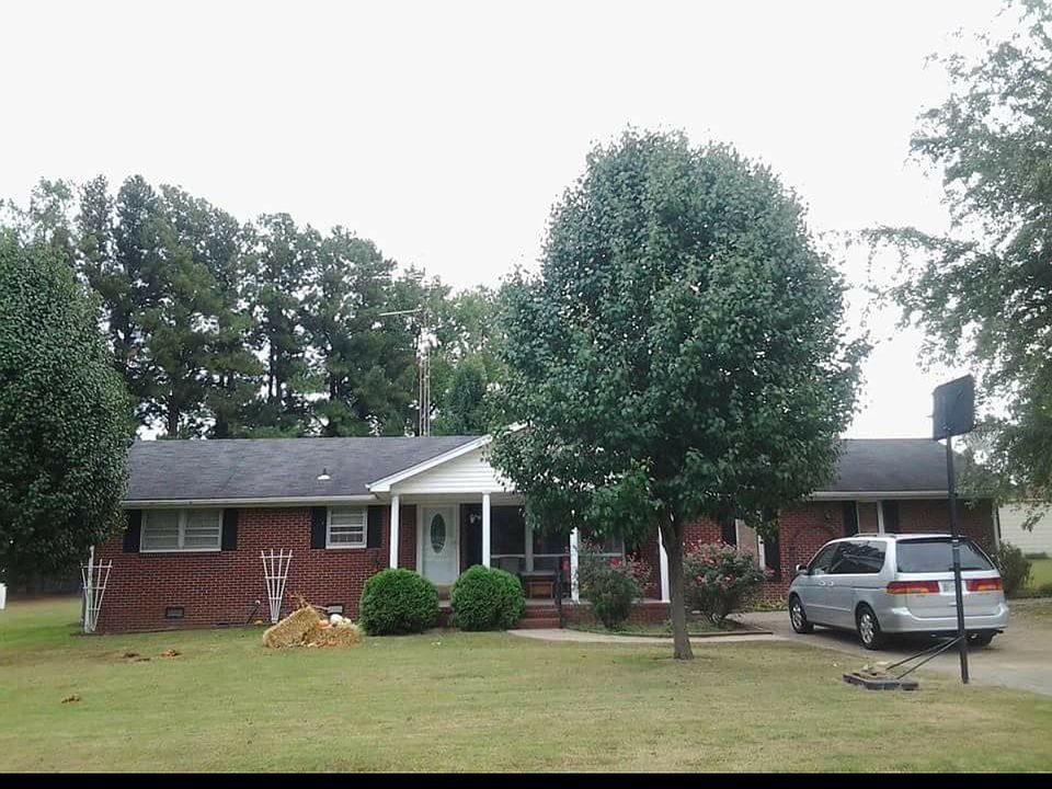 1st image of 2205 Belle Aire Cir