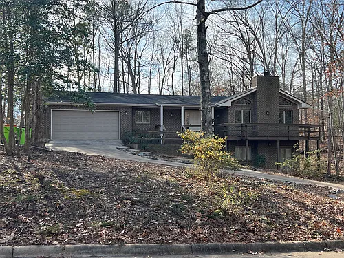 303 Lake Pointe Dr Photo 1