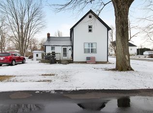 207 W Washington St, Kempton, IN 46049