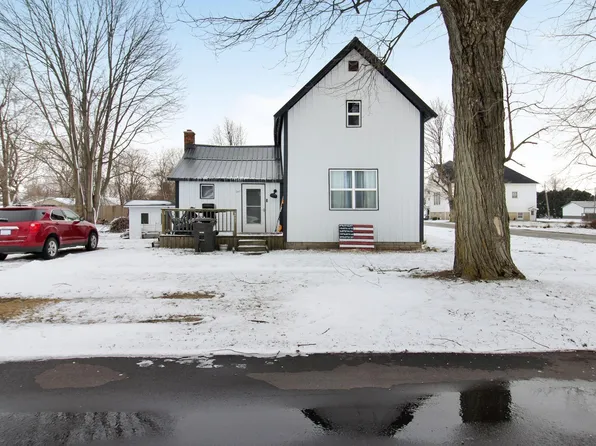 207 W Washington St, Kempton, IN 46049