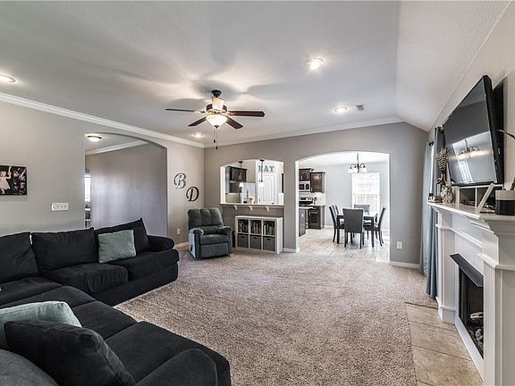 3rd image of 6306 S 44th Pl
