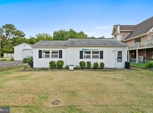 6591 Long Beach Dr, Saint Leonard, MD 20685