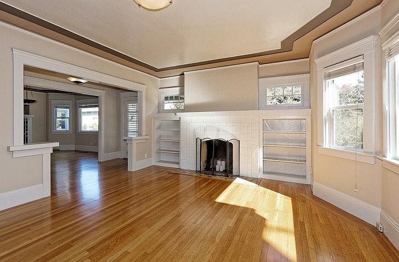 1st image of 4133 Greenwood Ave