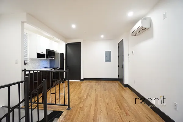 Rented by Rennit Inc. | media 40