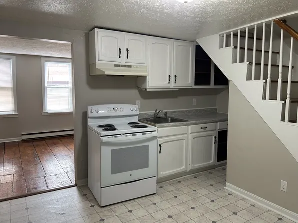 329 N Loudoun St APT 3, Winchester, VA 22601