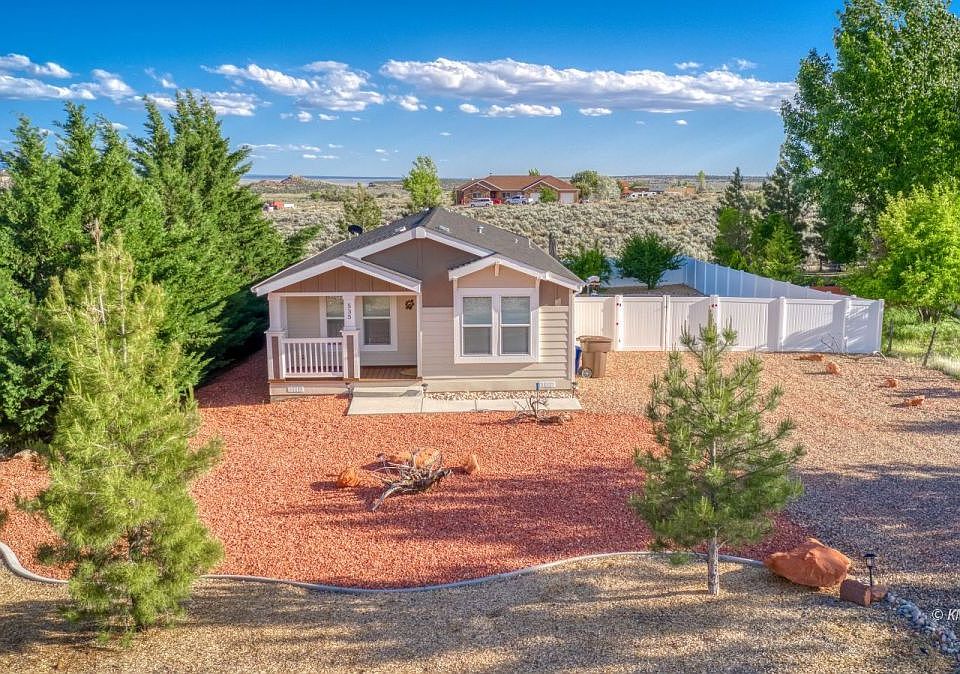 1st image of 535 W Navajo Dr