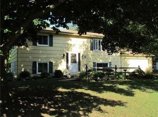 645 Blue Spruce Dr, Webster, NY