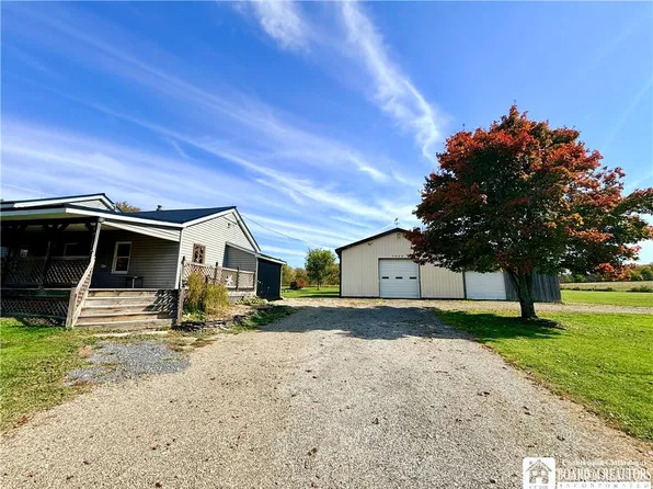 3046 Carpenter Pringle Rd, Ashville, NY 14710