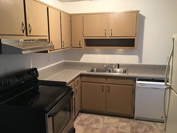 Kitchen with door to deck