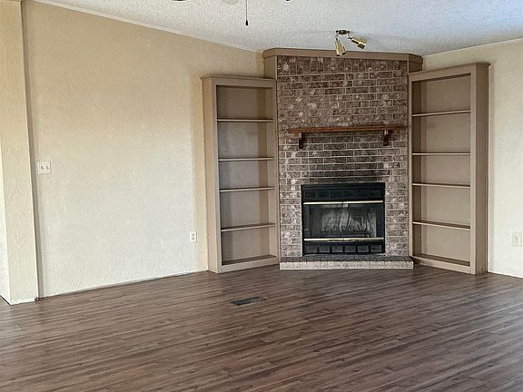 3rd image of 1020 S Fork Dr