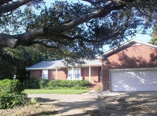 115 Beechwood Dr, Pine Knoll Shores, NC 28512