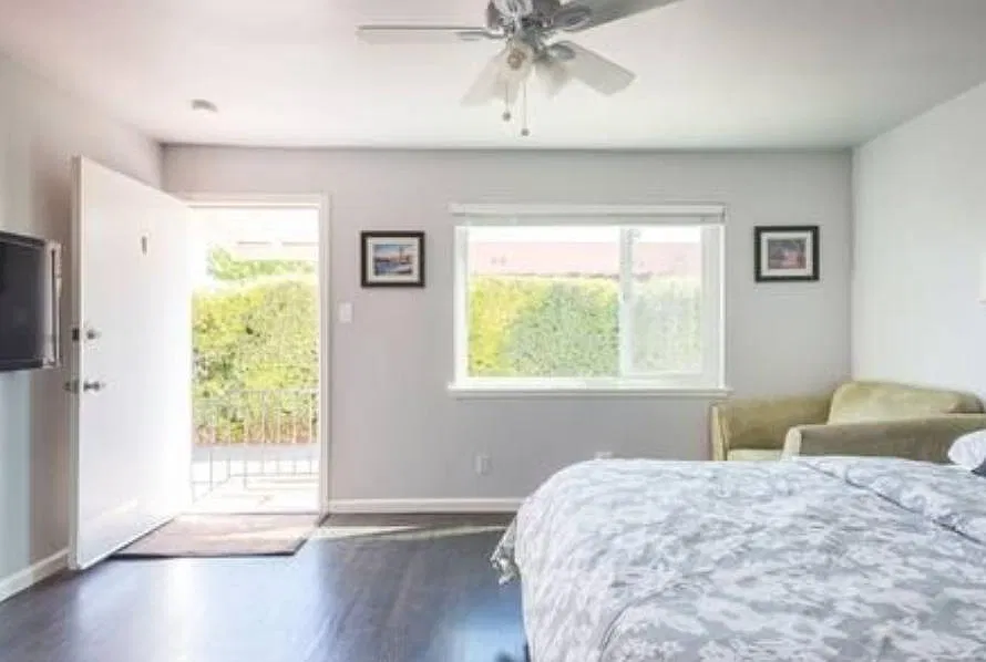 Sunny and warm living space.