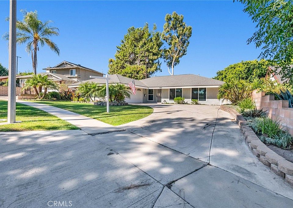 1st image of 15852 La Floresta Dr
