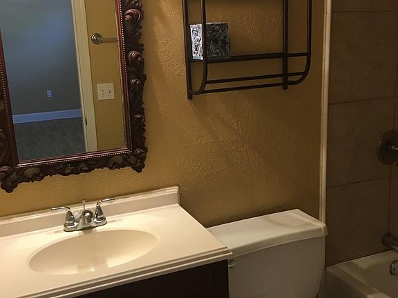 5th image of 2422 Kilgore St Unit 31