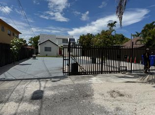 1129 SW 10th St #1, Miami, FL 33130