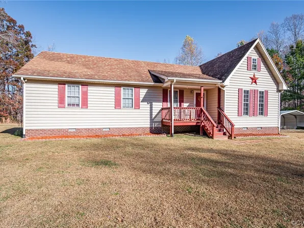 6404 Hungarytown Rd, Blackstone, VA 23824