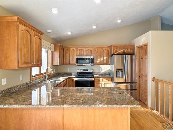 5th image of 1309 W Murphy Dr