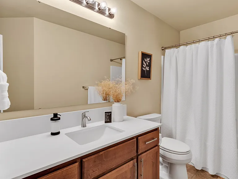 203 Burr St NE — Photo 14