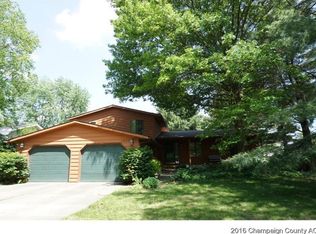 1006 S Center St, Mahomet, IL 61853