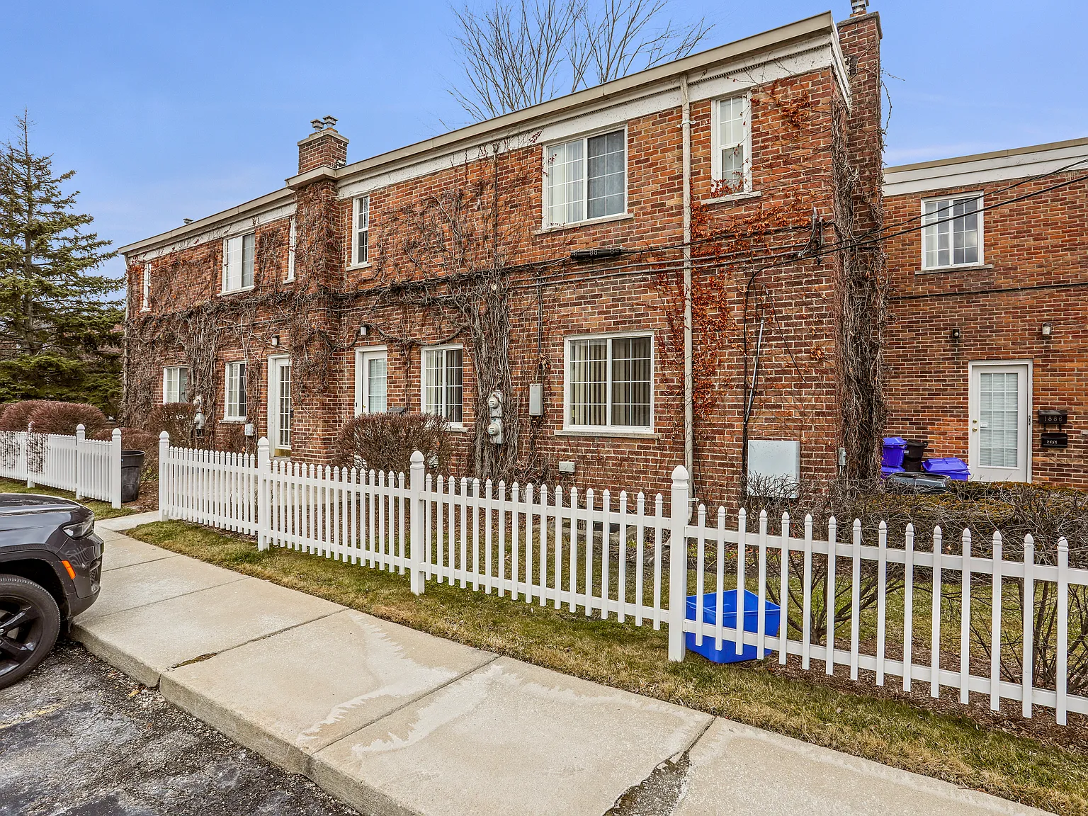 Maple Road Townes — Photo 3