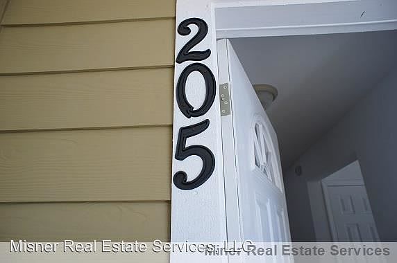 2nd image of 4215 SW 31st Dr #10